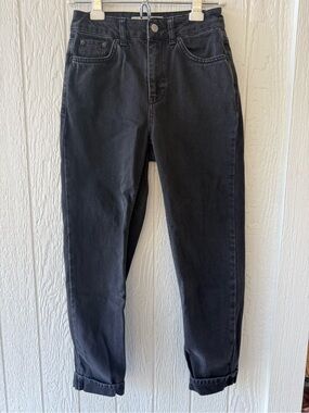 Topshop Black Moto Mom Cuffed Jeans size 25 L 30